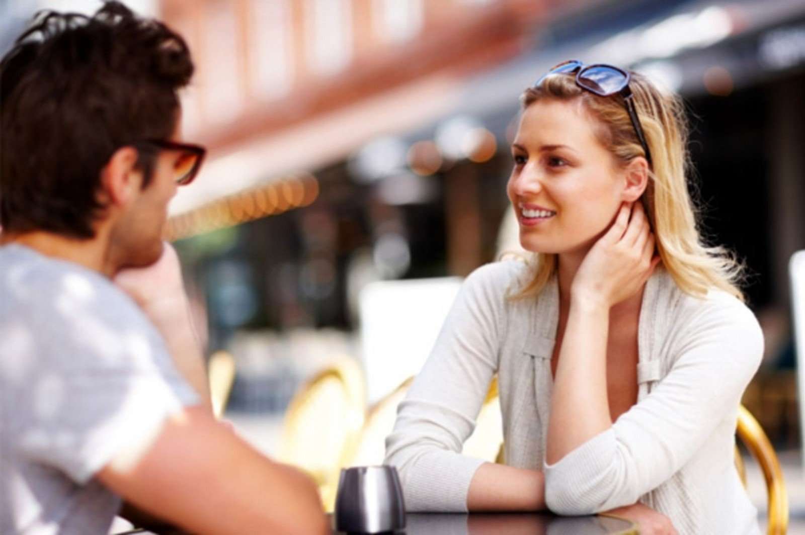 6 стратегий поведения женщины, которые мужчины обожают (пользуйтесь этим!)