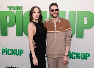 Вагітність без прикрас: модель Елсі Гьюїт розповіла про жорстоку правду