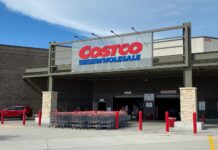 Шанувальники Costco оновлюють свої простори WFH цією затишною знахідкою: «Це так елегантно»