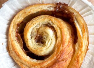 Нова заморожена випічка від торговця Джо за 5 доларів на смак, наче вона вийшла з пекарні