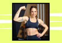 Мелані Сі, 52, ділиться своєю програмою тренувань без виправдань