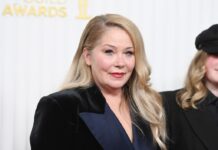 Христина Апплгейт Визнається в багаторічній симпатії до Джонні Деппа в Нових Мемуарах