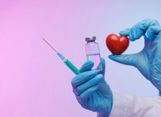 Вакцина від оперізуючого лишаю пов’язана з майже 50% зниженням ризику серцевих захворювань, показало нове дослідження