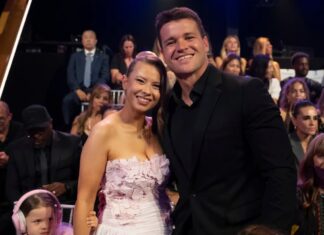 Солодкий літній момент Грейс Ірвін з бабусею Террі