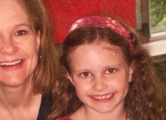 Жінка за Правилами: Відкриття Матері За Межами Мікроменеджменту