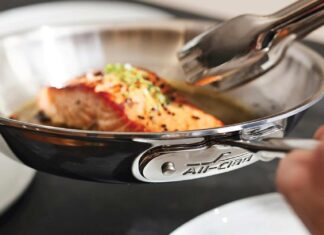 Сковорода All-Clad Користується Вірусною Популярністю Серед Домашніх Кухарів