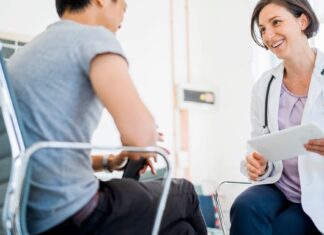 Почему честность — лучшее лекарство: 6 вещей, которые стоит перестать скрывать от врача