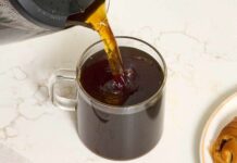 Além do feijão: como o Matcha está impulsionando a rápida ascensão do café de rua vazio