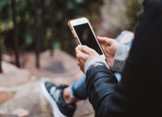 Цифровий міраж: на стику ІІ та людської ідентичності