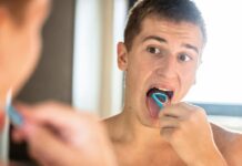 Wanneer moet u zich zorgen maken: 10 tongveranderingen die ernstige gezondheidsproblemen signaleren