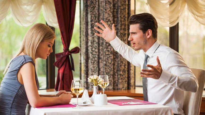 Бесперспективняк: 7 ситуаций, которые кричат, что отношения обречены
